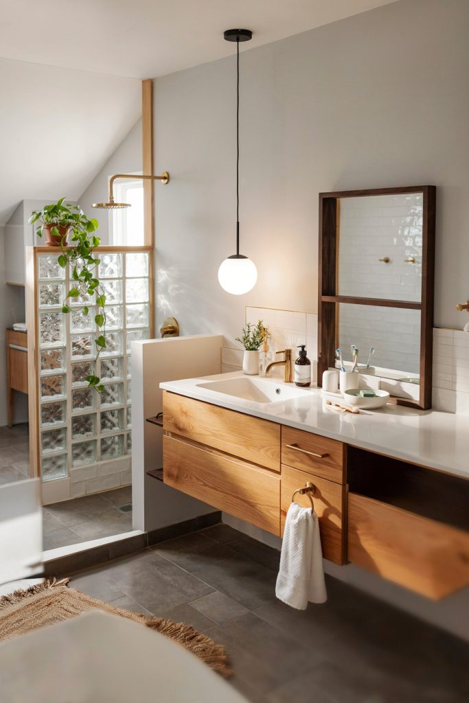 Brown Tile Bathroom Ideas | Modern Warm Bathroom Decor | Trendy Designs