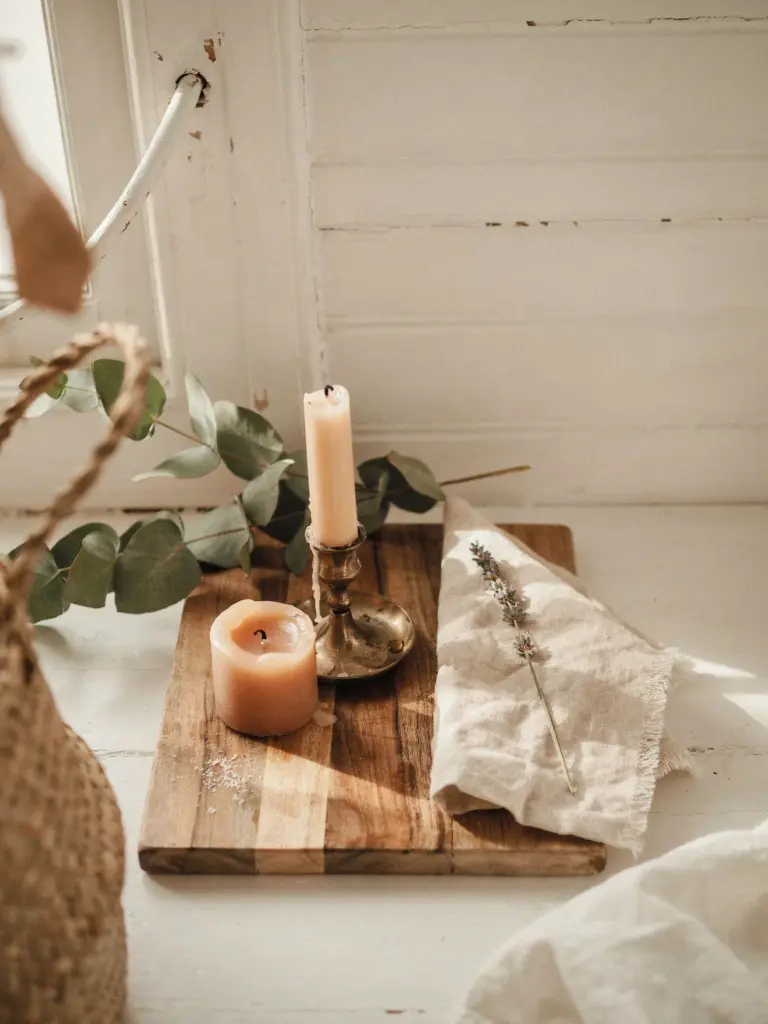 Small Bathroom Decor Ideas on a Budget | DIY Storage & Organization Tips for Tiny Spaces